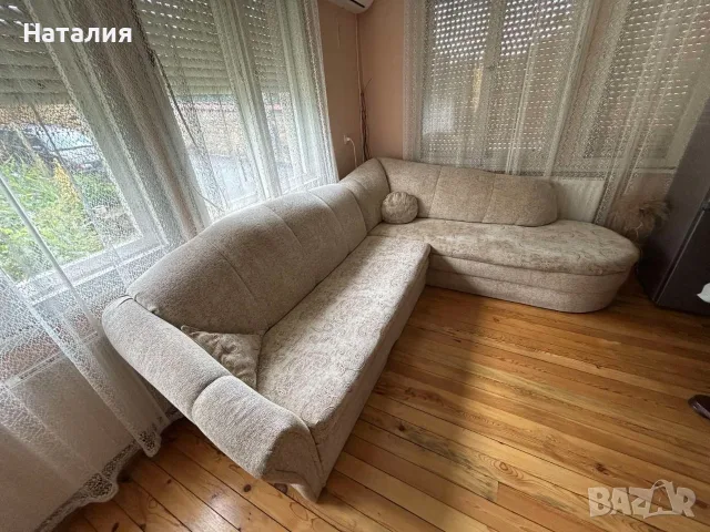 Ъглов диван бежов, снимка 2 - Дивани и мека мебел - 55456851