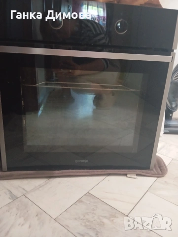 Продавам мултифункционална фурна за вграждане Gorenje (Черен цвят/Инокс)