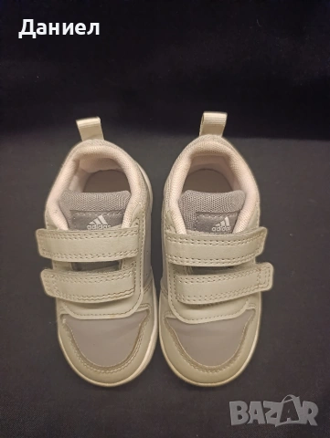 Бебешки маратонки Adidas , снимка 2 - Бебешки обувки - 55225506