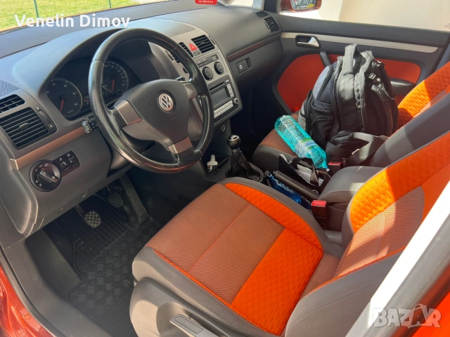 VW Touran CROSS 1.9 105, снимка 9 - Автомобили и джипове - 54348679