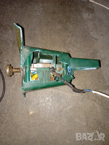 Електромотор от тример, снимка 2 - Градинска техника - 54086785