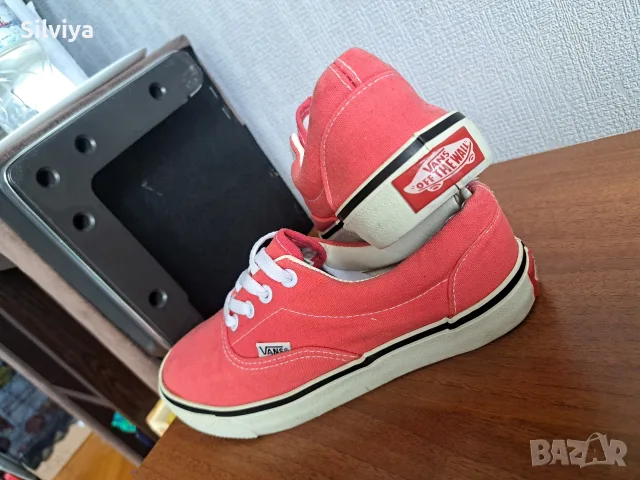 дамски кецове Vans номер 37, снимка 3 - Маратонки - 55336880