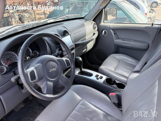 JEEP LIBERTY 2007г. 3,7 НА ЧАСТИ, снимка 4 - Автомобили и джипове - 55022437