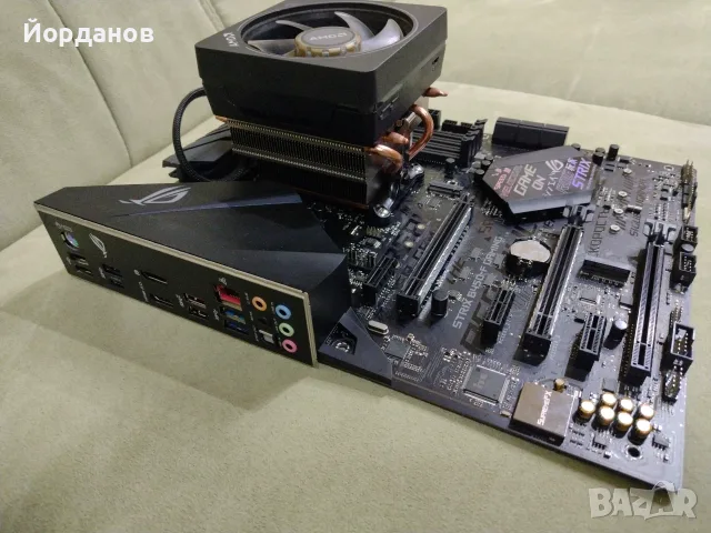 Asus ROG Strix B450-F Gaming + Ryzen 7 3700x + AMD Wraith Prism RGB Cooler, снимка 2 - Дънни платки - 55606756