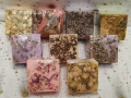 Ръчно плетени цветя, саксии и подаръчни кутии, снимка 8