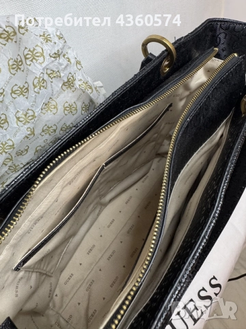 Дамска оригинална чанта Guess, снимка 4 - Чанти - 55328733
