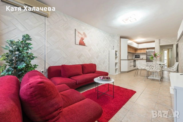 Продавам комфортен тристаен апартамент, разположен в сърцето на град Варна, в близост до LIDL и Окръ