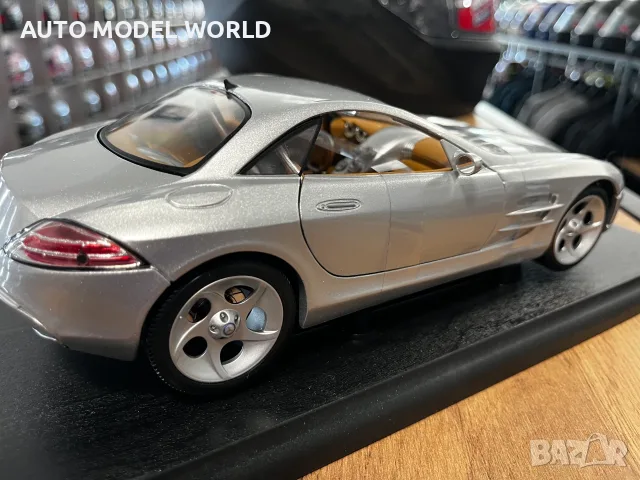 Колекционерки модел метална количка DAIMLER MERCEDES SLR VISION 1:18 95.84 лв. / 49 €, снимка 5 - Колекции - 55507607