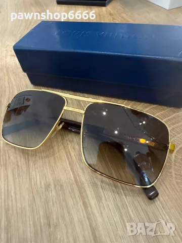 Оригинални мъжки слънчеви очила Louis Vuitton Attitude (Z0259U) – Златисти, снимка 11 - Слънчеви и диоптрични очила - 55693408