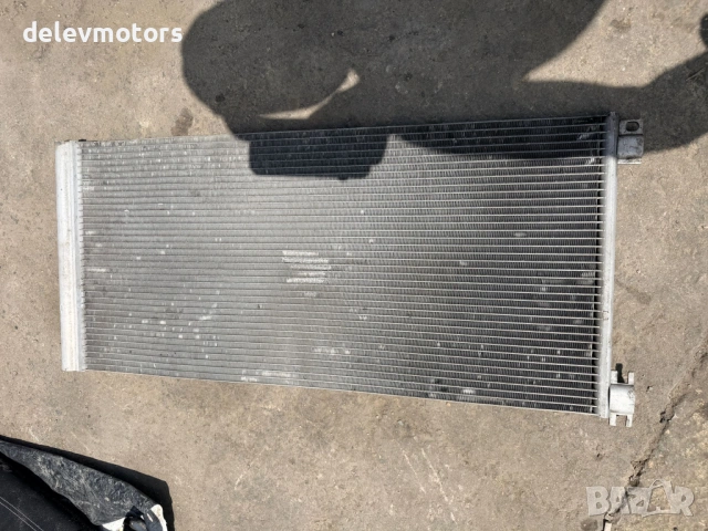 921000022R, 921008178R, 93868375 радиатор за климатик от Renault Trafic 3 1.6 dci двигател R9M415