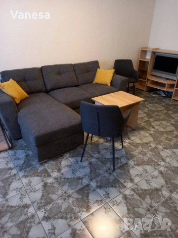 Двустаен апартамент под наем в Центъра, снимка 3 - Апартаменти - 54132427