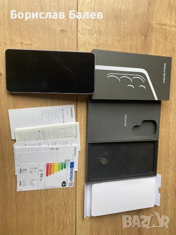 "Продавам нов Samsung Galaxy S26 Ultra Silver с 512GB памет и 12GB RAM.  1799.36 лв. / 920 €