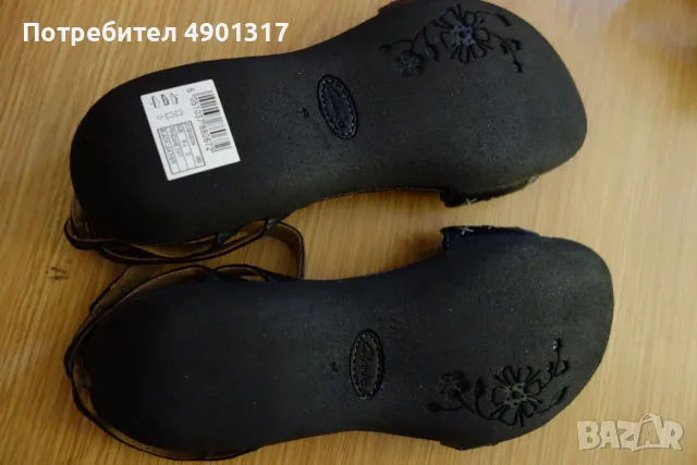нови кожени сандали Clarks, 40ти номер , снимка 5 - Сандали - 55466596