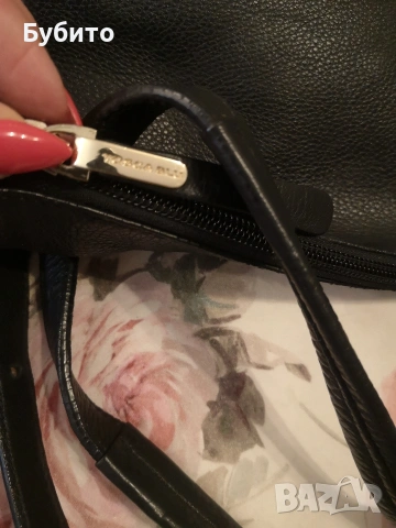 Кожени чанти Givenchy, Tosca Blu , снимка 4 - Чанти - 54444897