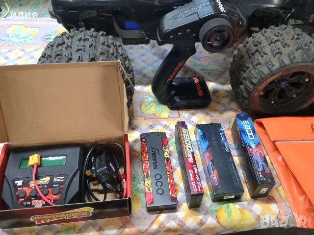 Traxxas E-revo 1/8 v1, снимка 13 - Коли, камиони, мотори, писти - 54897830