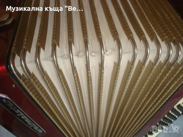 Акордеон Велтмайстер Стела 40 баса с куфар, снимка 7 - Акордеони - 55267389