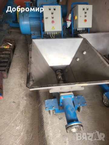 Помпа шнекова