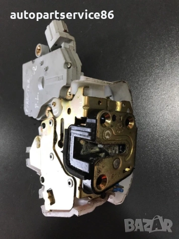 Механизъм за заключване на предна лява врата за Subaru Forester (2003–2008) 