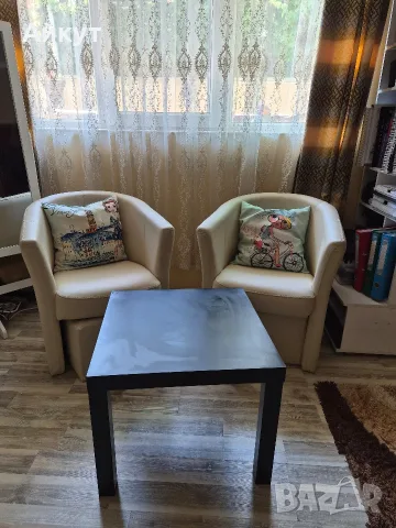 Супер сет за кафе от две кожени кресла с масичка