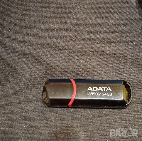 Продавам USB флашка A-Data 64GB