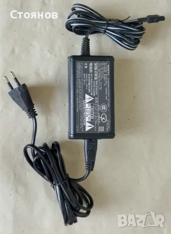 Оригинално зарядно, захранване Sony AC-L25B / 8.4V - 1.7A, снимка 2 - Батерии, зарядни - 55328130