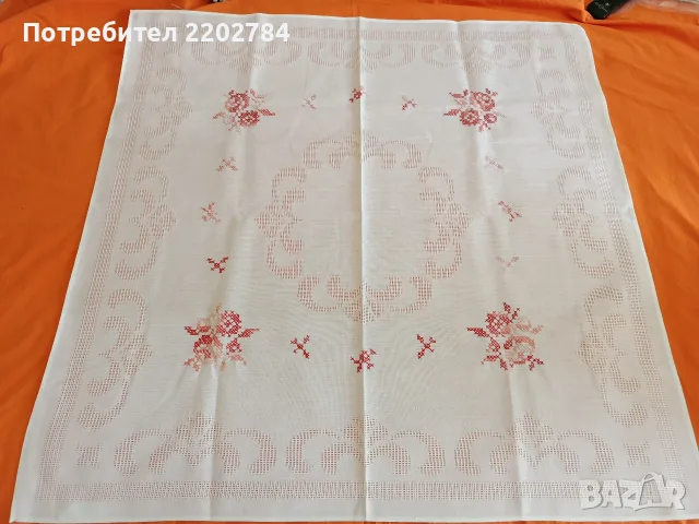 Битови, бродирани карета за маса, снимка 13 - Покривки за маси - 55639477