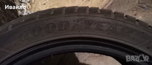 Продавам 1 брой зимна гума 225.45.17 дот 2021 Goodyear , снимка 3 - Гуми и джанти - 55041992
