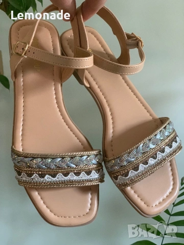 Нови дамски сандали 38 номер