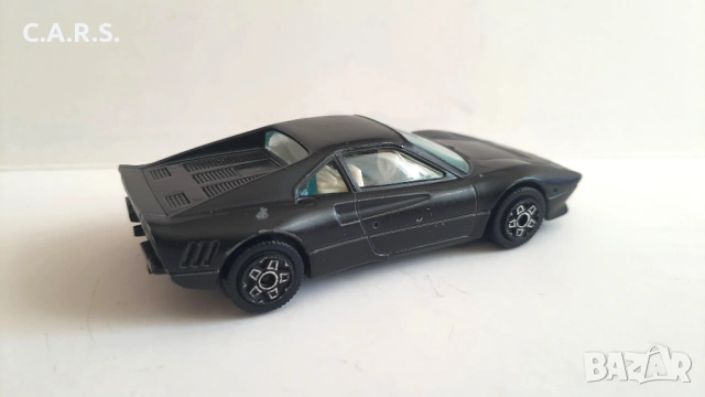 Bburago Ferrari GTO MADE IN ITALY - Мащаб 1:43, снимка 5 - Колекции - 54088860