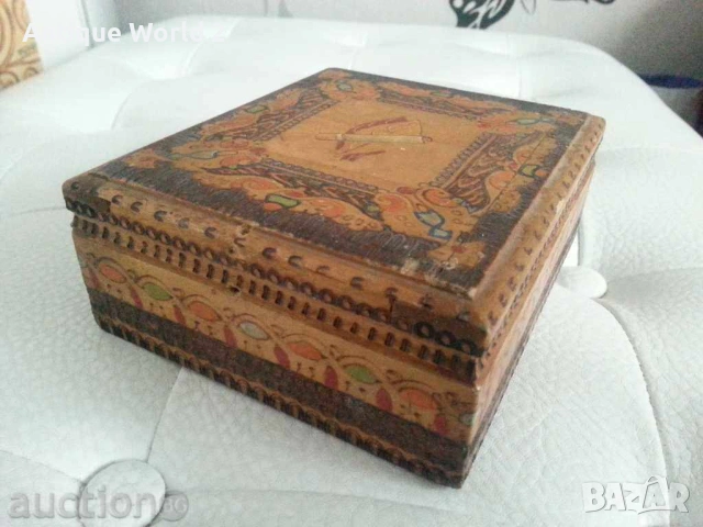Стара Пирографирана Кутия, Цигаретник, снимка 3 - Антикварни и старинни предмети - 54316650