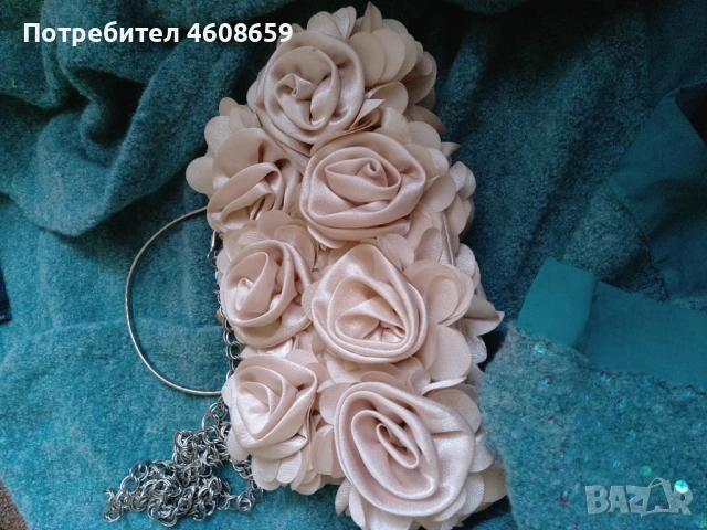 Дамска чантичка, снимка 11 - Чанти - 54695589