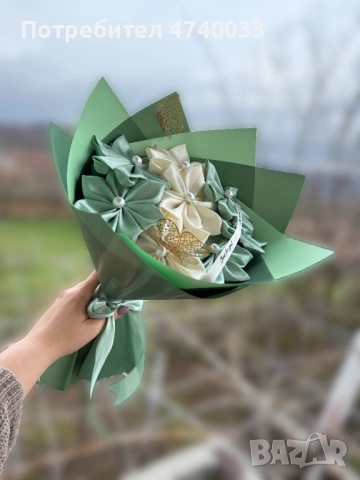 Сатенен букет от плумерии 60 см.