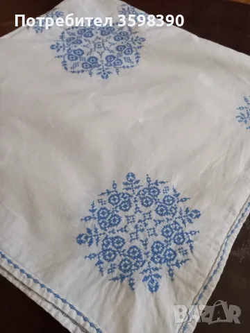 Памучна покривка с бродерия 75×80 см.