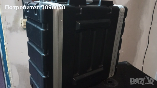 усилвател- кросовер- психоакустичен ефект- кейс -разклонител-кабели