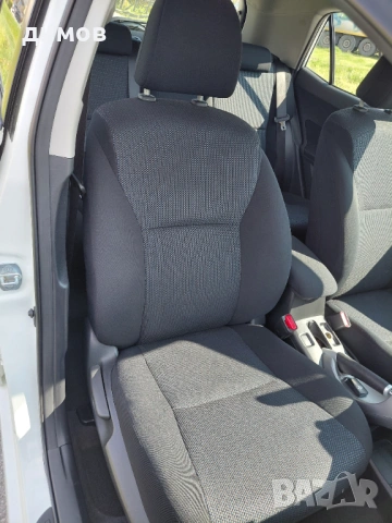 Toyota Auris Hibryd 2011г - ТОП ..., снимка 6 - Автомобили и джипове - 54319524