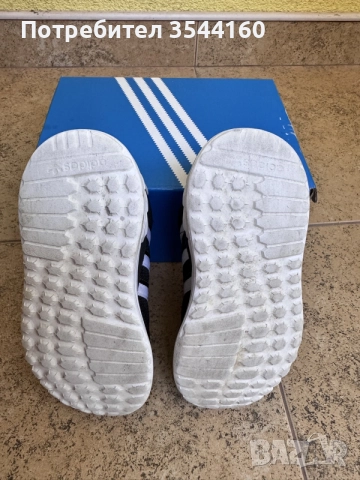 детски маратонки adidas la trainer 26, снимка 5 - Детски маратонки - 55647576