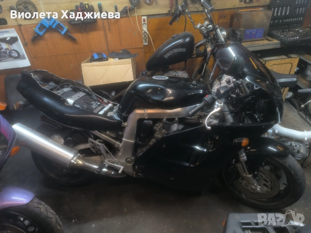 Suzuki gsxr 1100 w на части 
