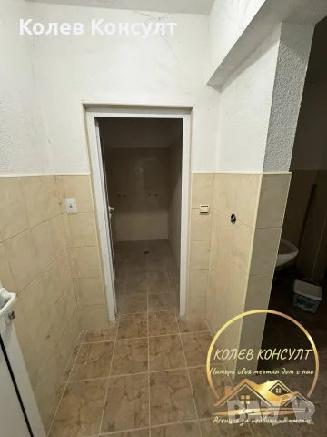 Търговска сграда град Хасково, снимка 10 - Производствени сгради - 55296950