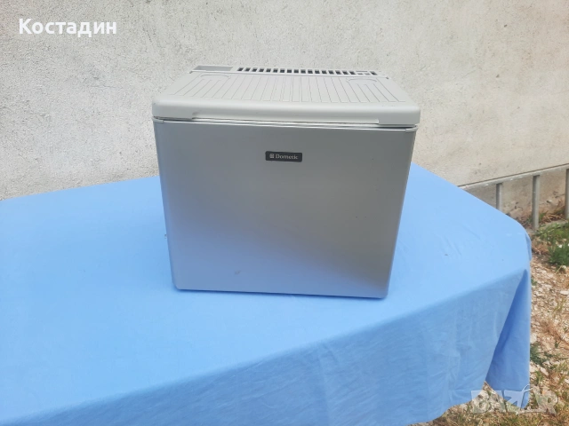 Хладилна кутия DOMETIC RC 1600 EGP  12в 220в и газ