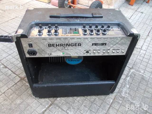 Хибридно китарно кубе BEHRINGER AC112, снимка 6 - Китари - 55686717