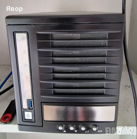 THECUS N4560 – 4-bay NAS сървър, готов за работа (RAID 10), снимка 2 - Работни компютри - 55594341