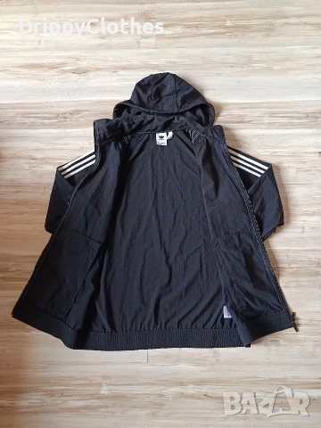 Оригинално мъжко горнище с качулка Adidas Originals Windbreaker Jacket, снимка 3 - Спортни дрехи, екипи - 54995688