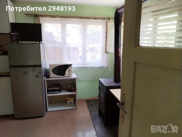 Къща с двор и гараж , снимка 15 - Къщи - 55150841