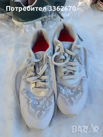 Маратонки Nike 38, снимка 2 - Маратонки - 55526106