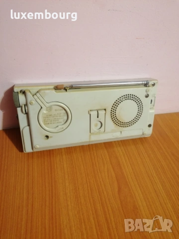 Sony ICF-35 4 band, снимка 3 - Радиокасетофони, транзистори - 54655524