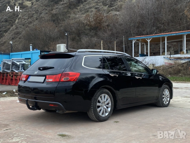 Honda Accord Tourer 2. 2 i-DTEC | FACELIFT Lifestyle | Автоматик , снимка 5 - Автомобили и джипове - 54900951