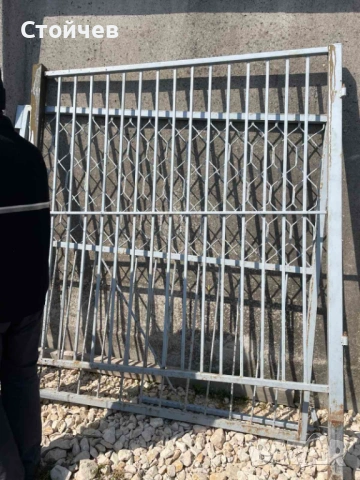 Продавам портални врати,оградни пана и метални колони., снимка 2 - Строителни материали - 54671546