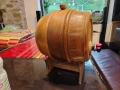 Дървено буре с дърворезба, снимка 3