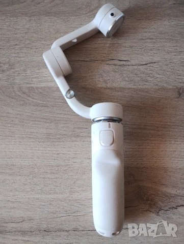Система за стабилизиране DJI Osmo Mobile 5v за ремонт , снимка 5 - Чанти, стативи, аксесоари - 54919076