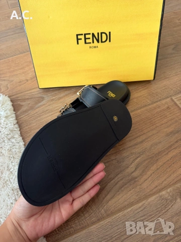 Дамски чехли Fendi, снимка 2 - Чехли - 55134432
